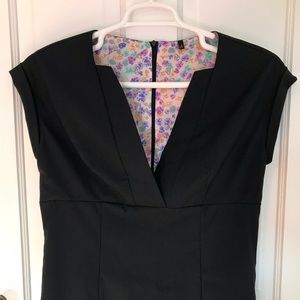 STILE BENETTON | Black Sheath Pinstripe Dress L